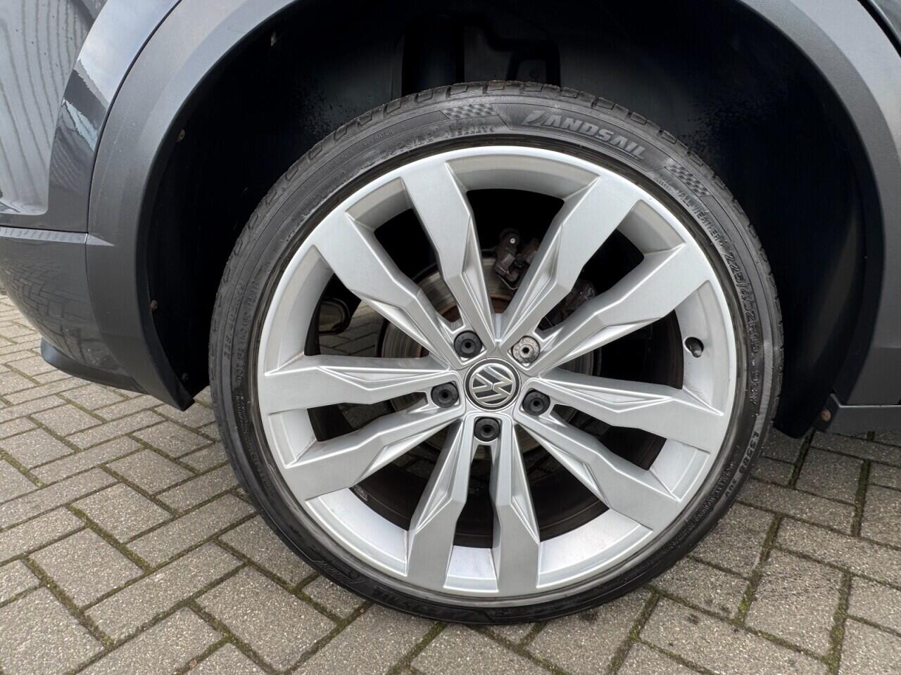 Used Volkswagen T-Roc 2020 for sale - 76702130: Photo 37