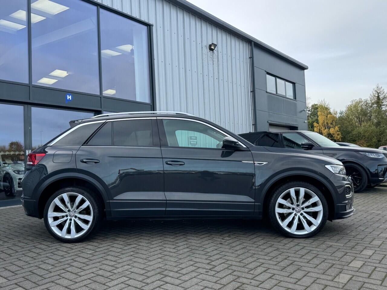 Used Volkswagen T-Roc 2020 for sale - 76702130: Photo 6