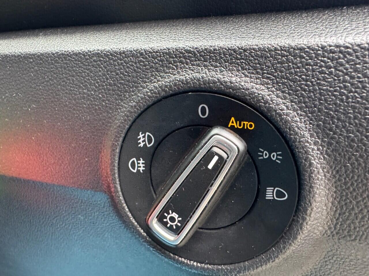 Used Volkswagen T-Roc 2020 for sale - 76702130: Photo 61