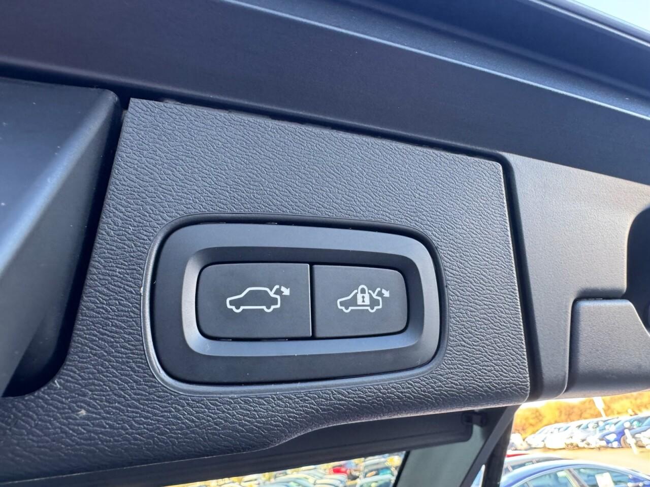 Used Volvo XC60 2020 for sale - 76701317: Photo 40