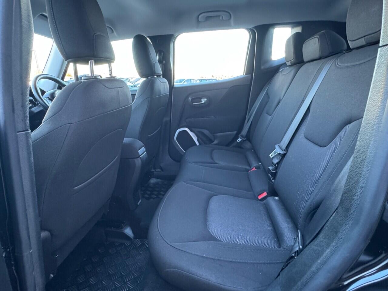 Used Jeep Renegade 2016 for sale - 76701847: Photo 24