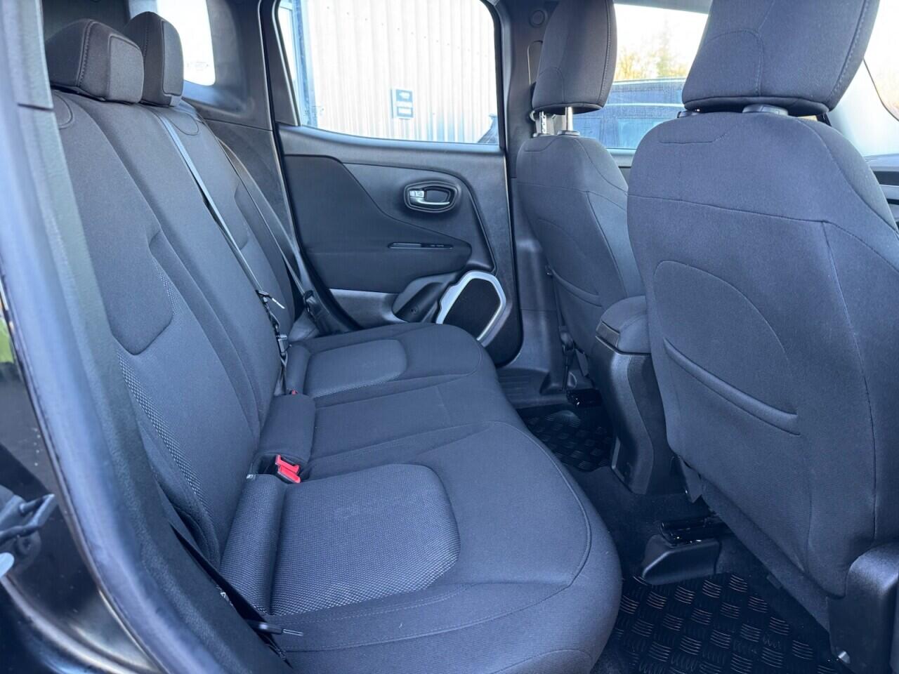 Used Jeep Renegade 2016 for sale - 76701847: Photo 46