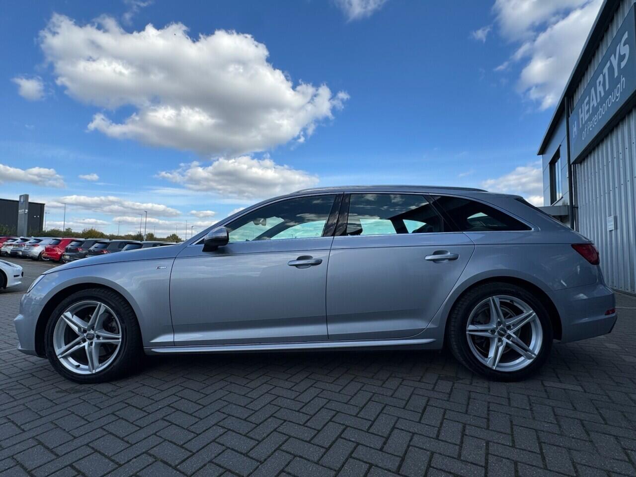 Used Audi A4 2017 for sale - 76702483: Photo 12