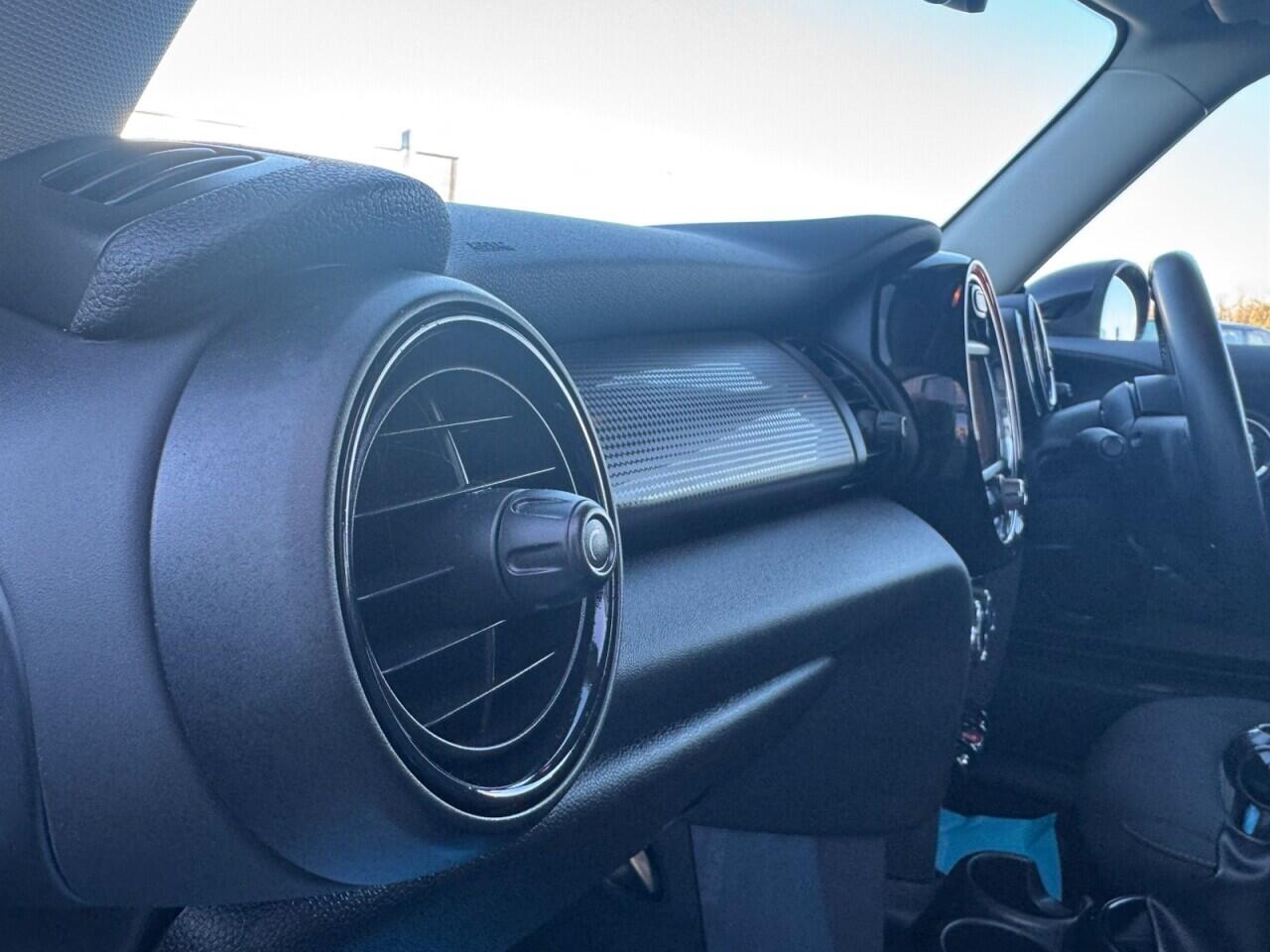 Used MINI Hatch 2018 for sale - 76765229: Photo 48