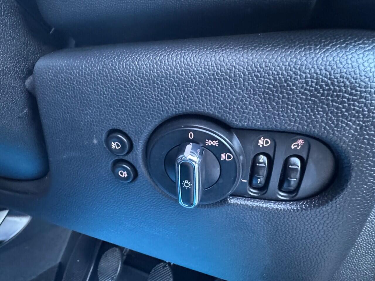 Used MINI Hatch 2018 for sale - 76765229: Photo 55