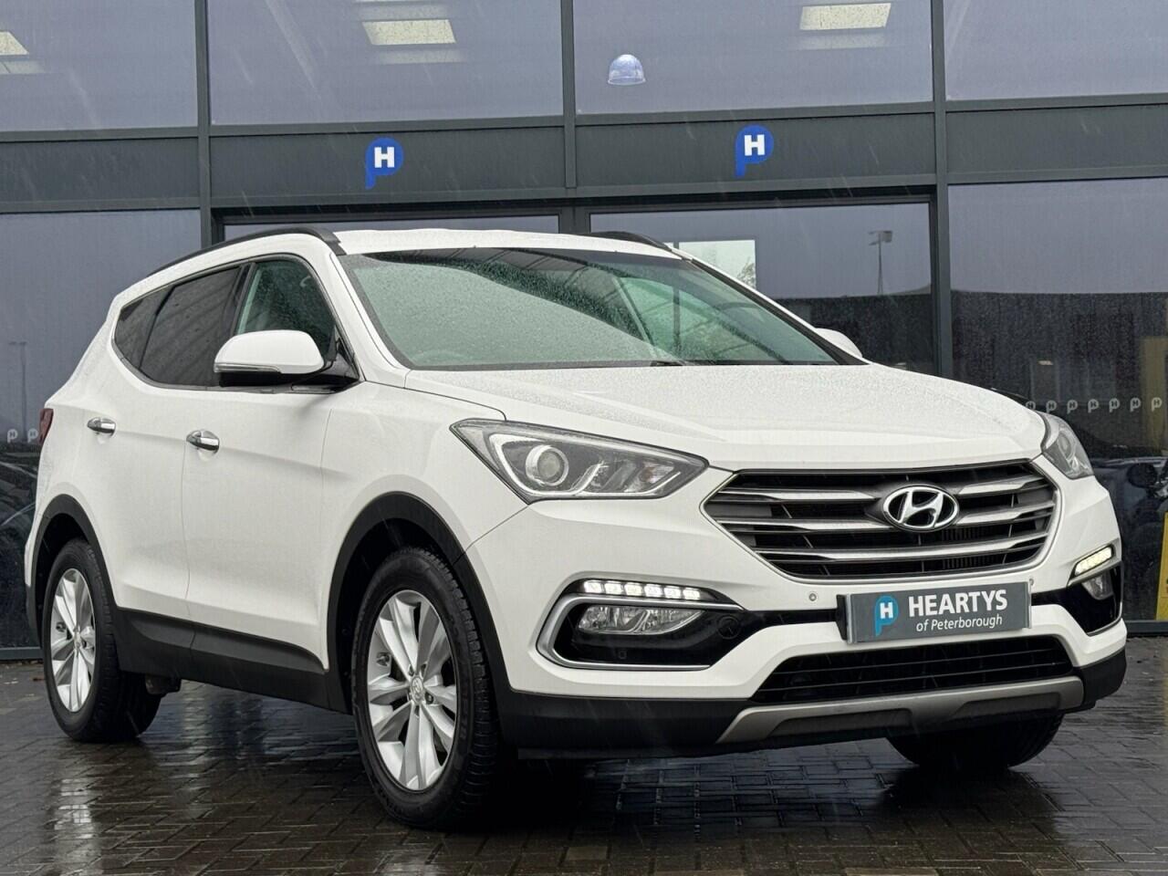 Used Hyundai Santa Fe 2016 for sale - 76701059: Photo 1