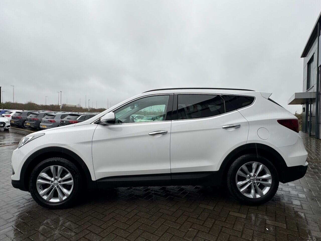Used Hyundai Santa Fe 2016 for sale - 76701059: Photo 17