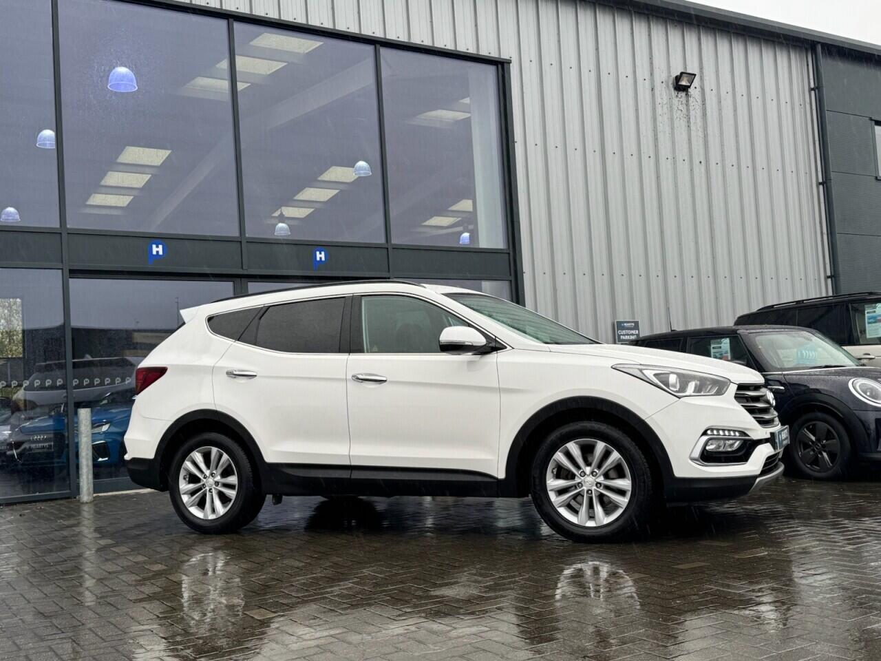 Used Hyundai Santa Fe 2016 for sale - 76701059: Photo 8