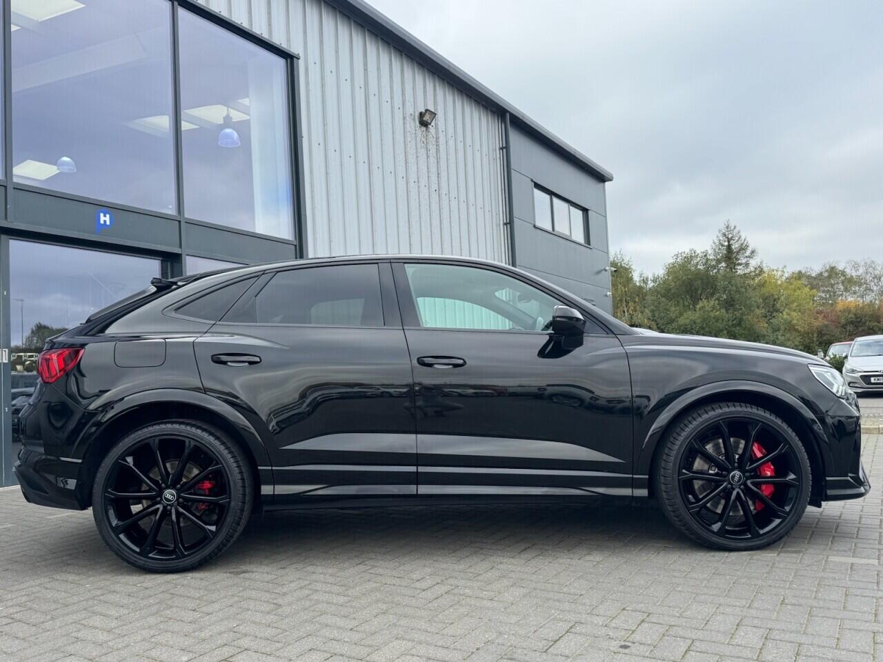 Used Audi RS Q3 2023 for sale - 76702114: Photo 10