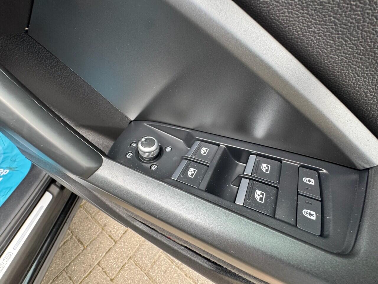 Used Audi RS Q3 2023 for sale - 76702114: Photo 74