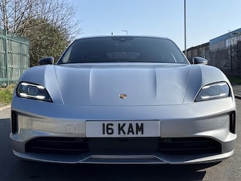 Used Porsche Taycan 2024 for sale - 77750490: Photo