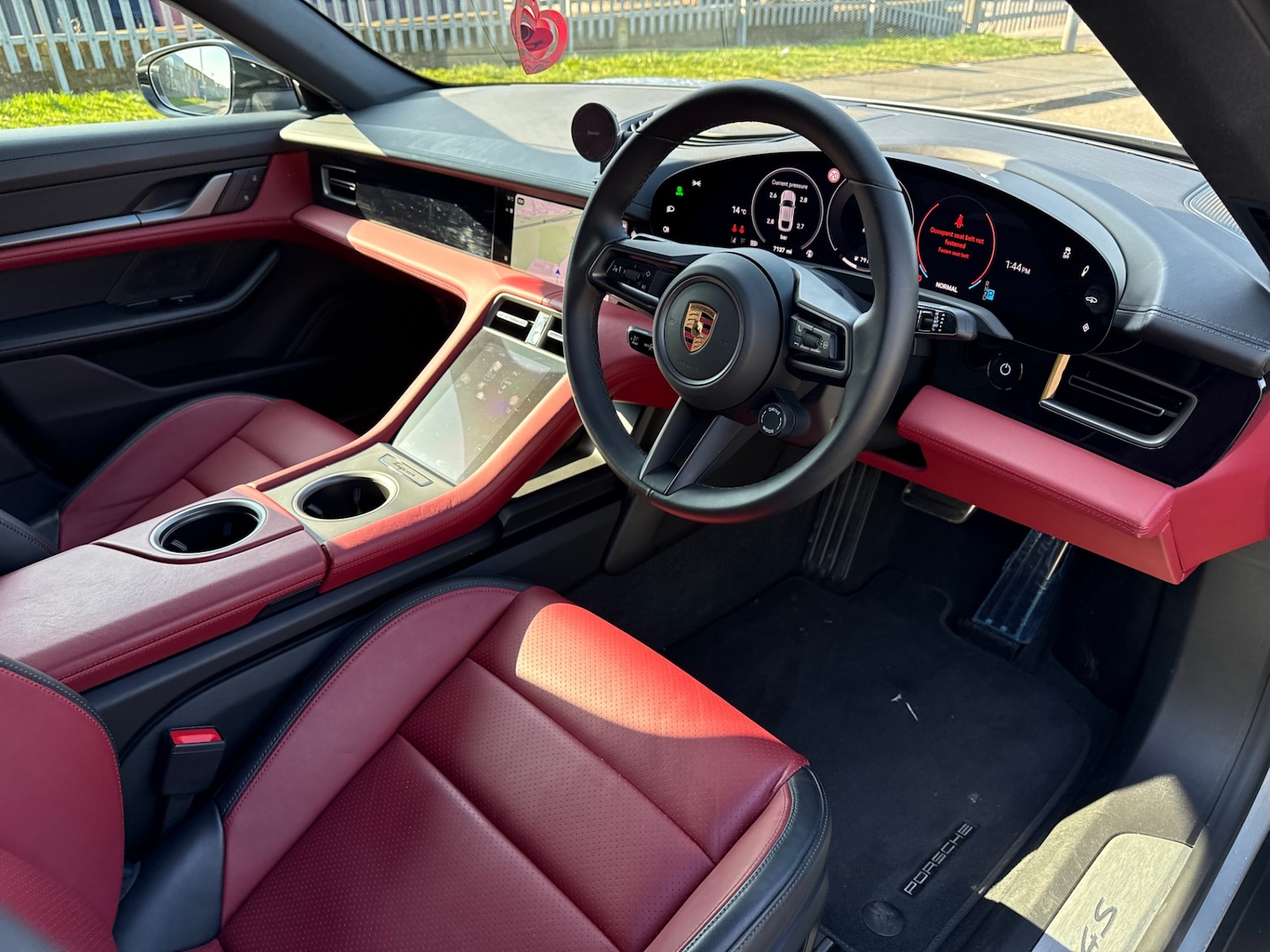 Used Porsche Taycan 2024 for sale - 77750490: Photo 7