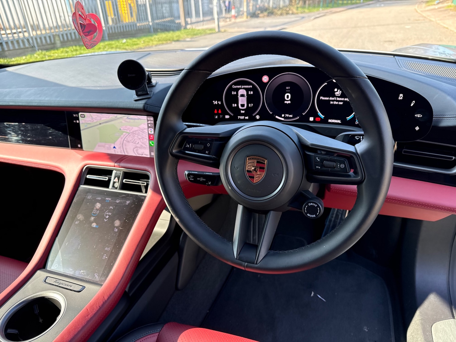 Used Porsche Taycan 2024 for sale - 77750490: Photo 9