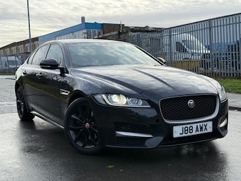 Used Jaguar XF 2018 for sale - 76859459: Photo