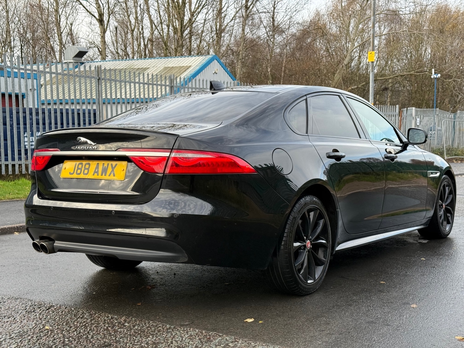 Used Jaguar XF 2018 for sale - 76859459: Photo 4