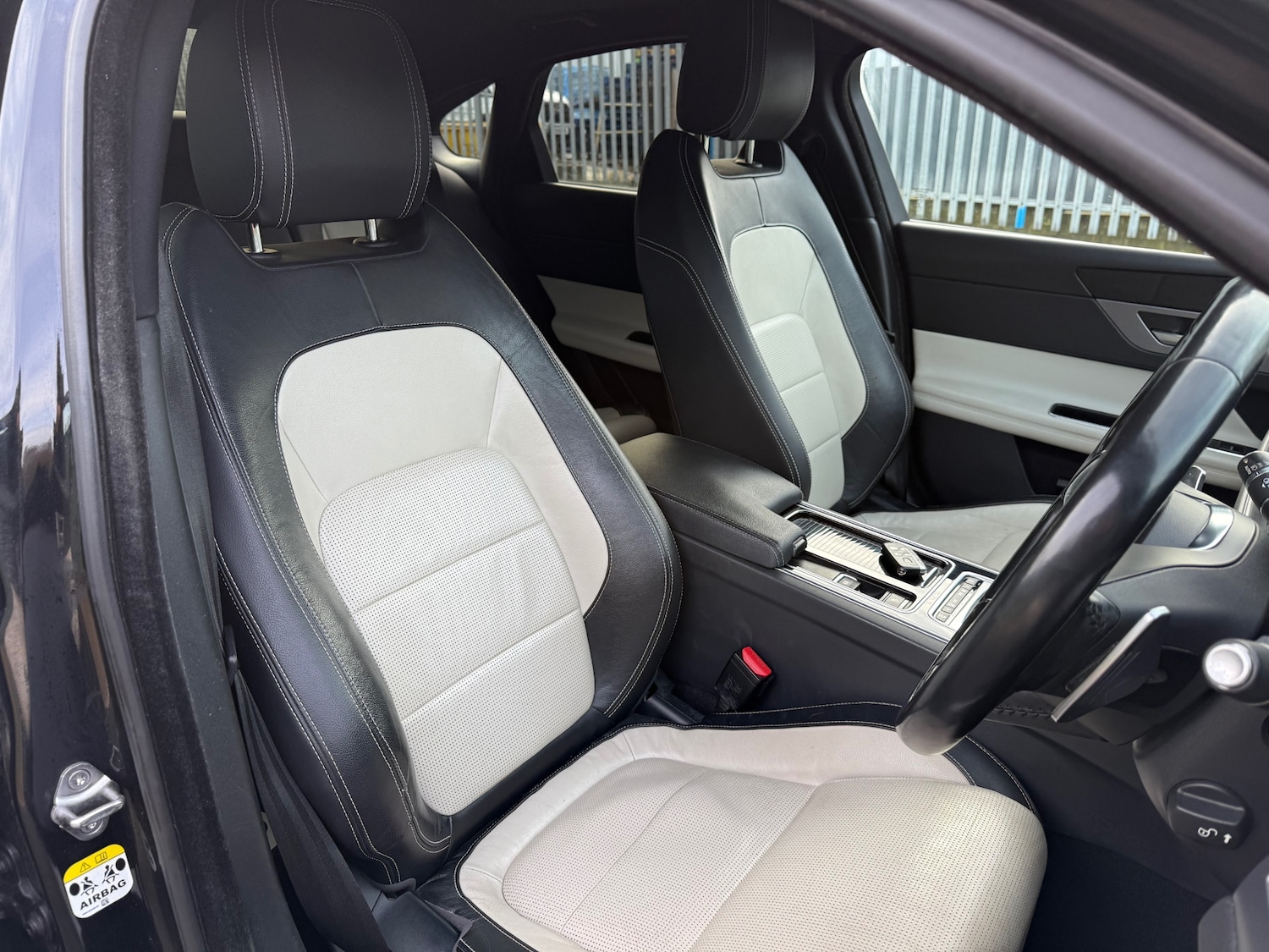 Used Jaguar XF 2018 for sale - 76859459: Photo 8