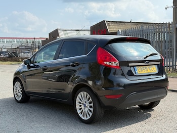 Used Ford Fiesta 2010 for sale - 75162183: Photo