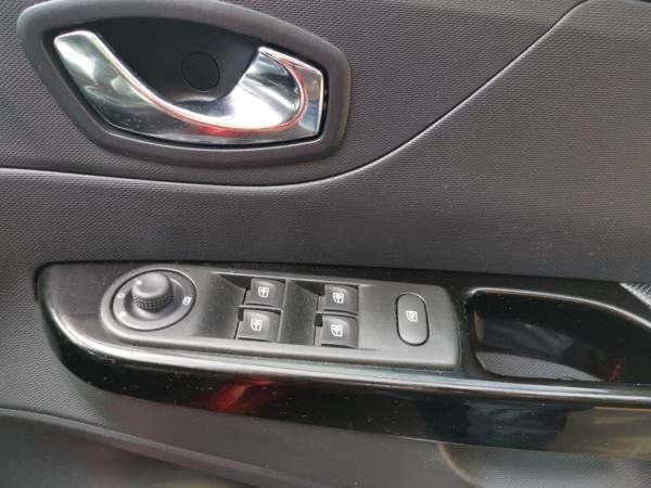 Used Renault Captur 2016 for sale - 76017307: Photo 13