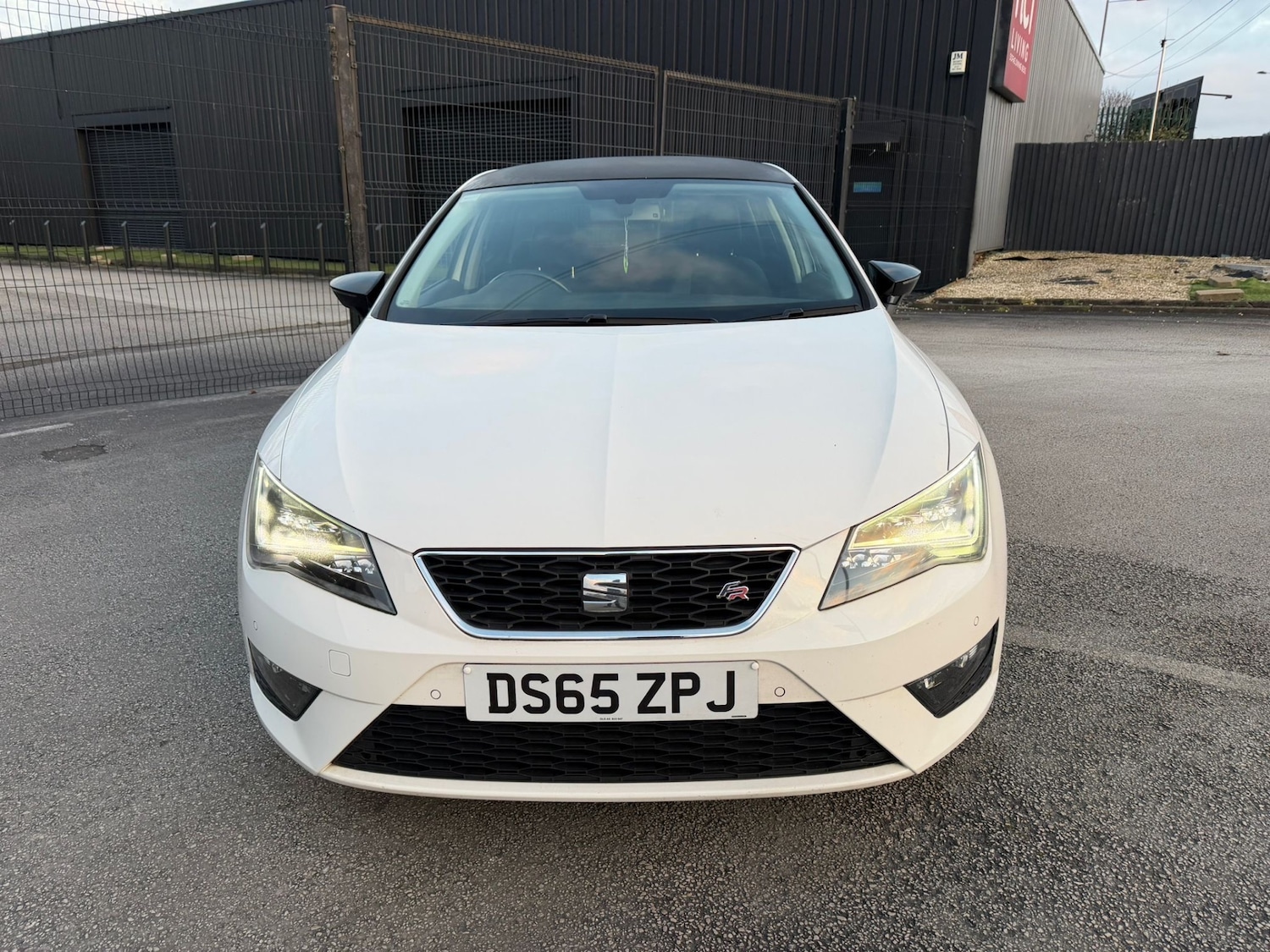 Used SEAT Leon 2015 for sale - 77053489: Photo 2