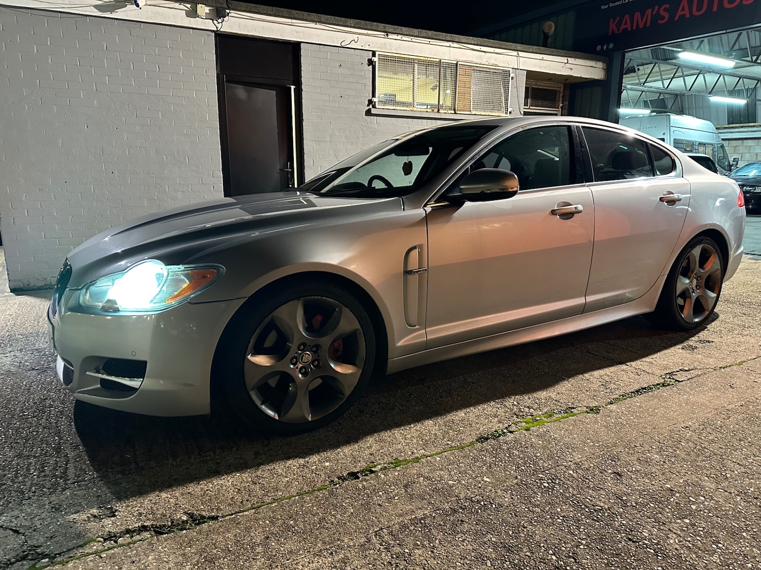Used Jaguar XF 2010 for sale - 76483108: Photo 1