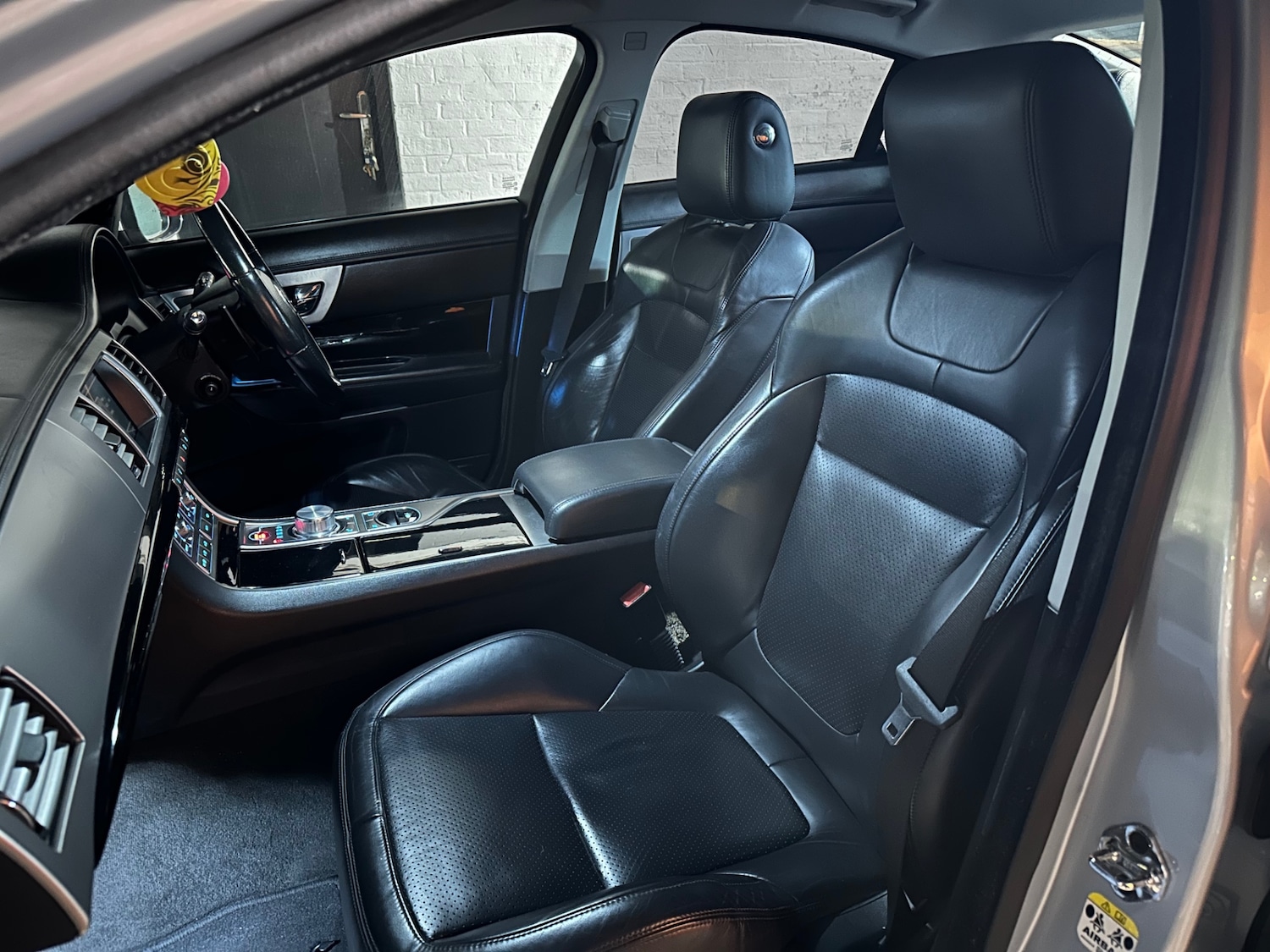 Used Jaguar XF 2010 for sale - 76483108: Photo 10