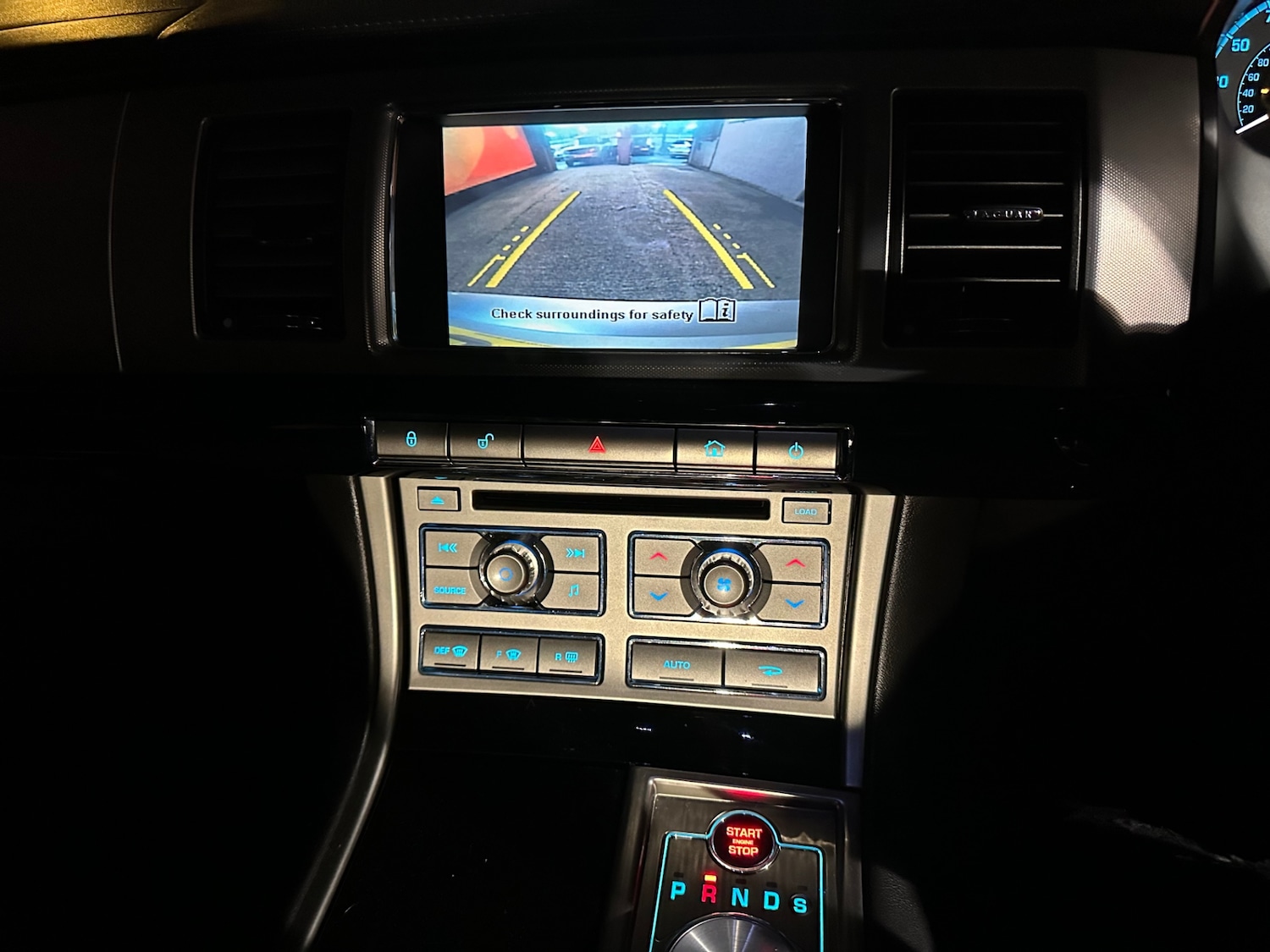 Used Jaguar XF 2010 for sale - 76483108: Photo 20