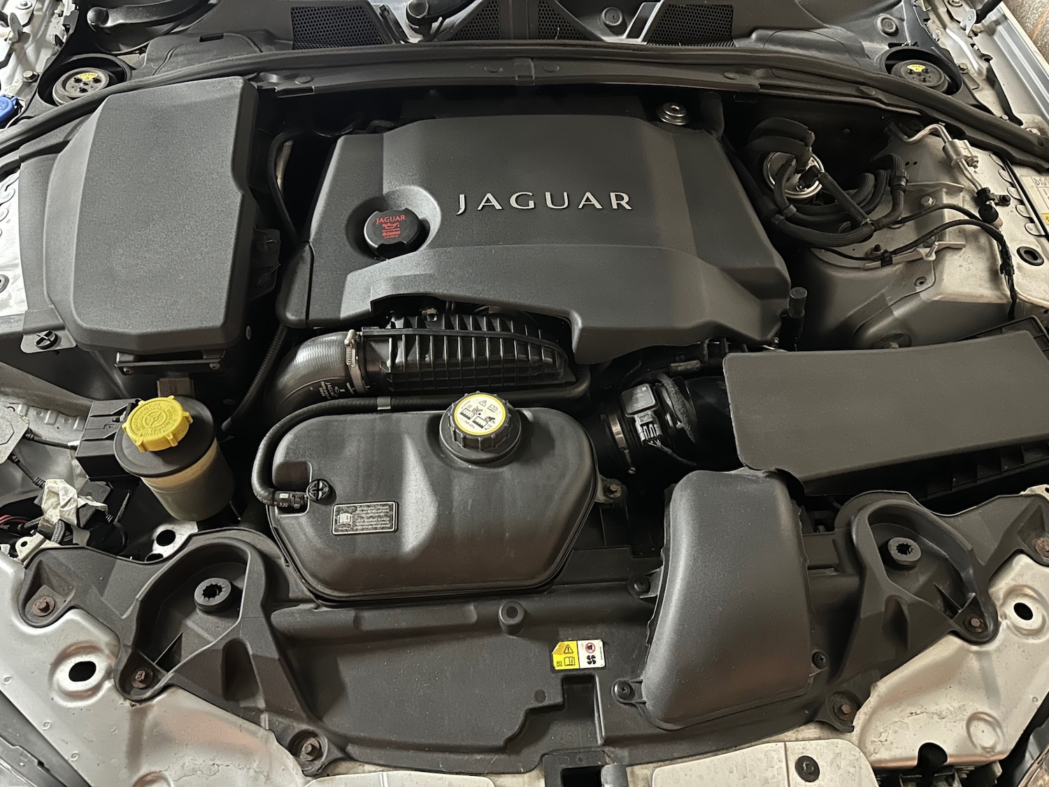 Used Jaguar XF 2010 for sale - 76483108: Photo 21