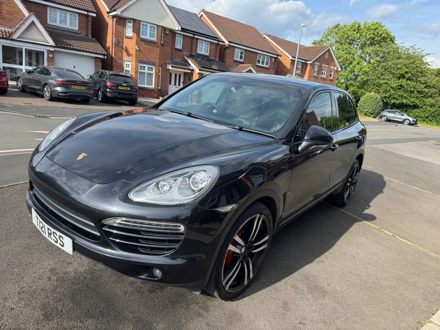 Used Porsche Cayenne 2012 for sale - 76281689: Photo 3