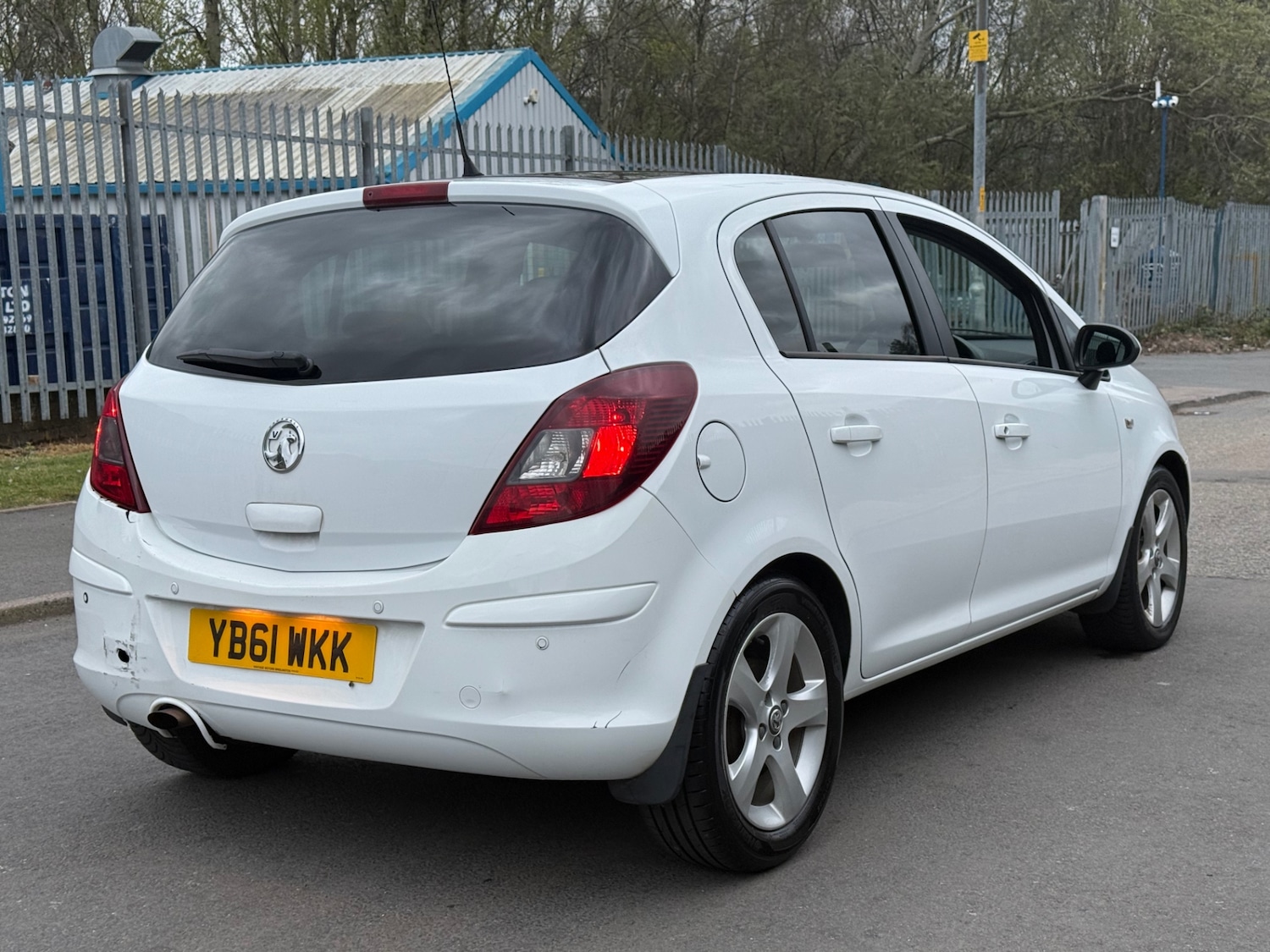 Used Vauxhall Corsa 2012 for sale - 78139452: Photo 4