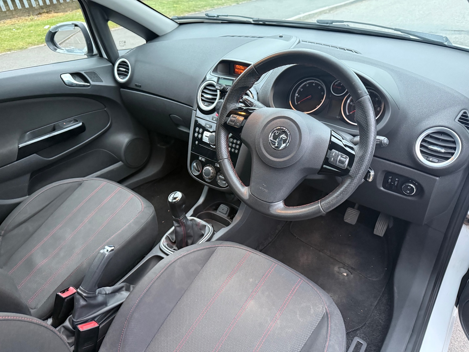 Used Vauxhall Corsa 2012 for sale - 78139452: Photo 7