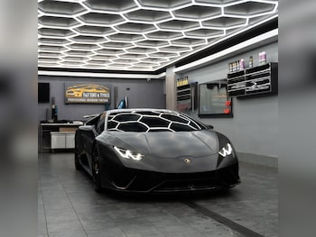 2017 (11) - LP 640-4 Performante 2dr LDF