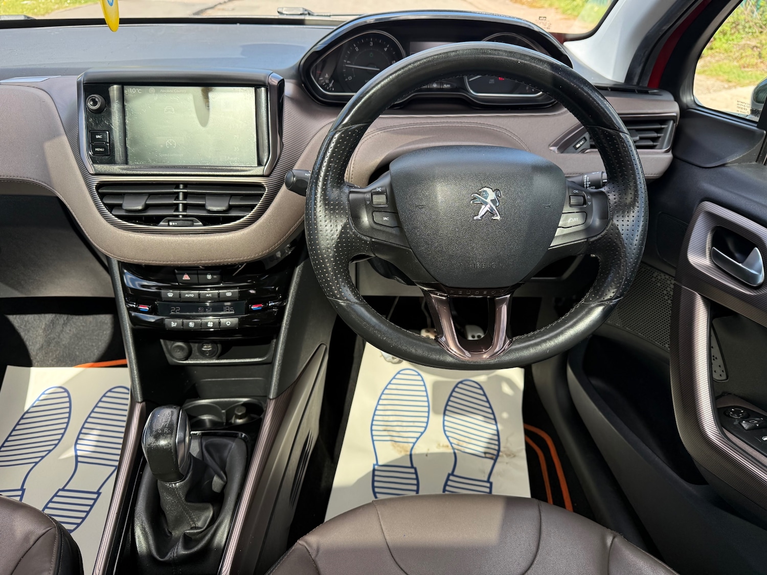 Used Peugeot 2008 2015 for sale - 78210483: Photo 10