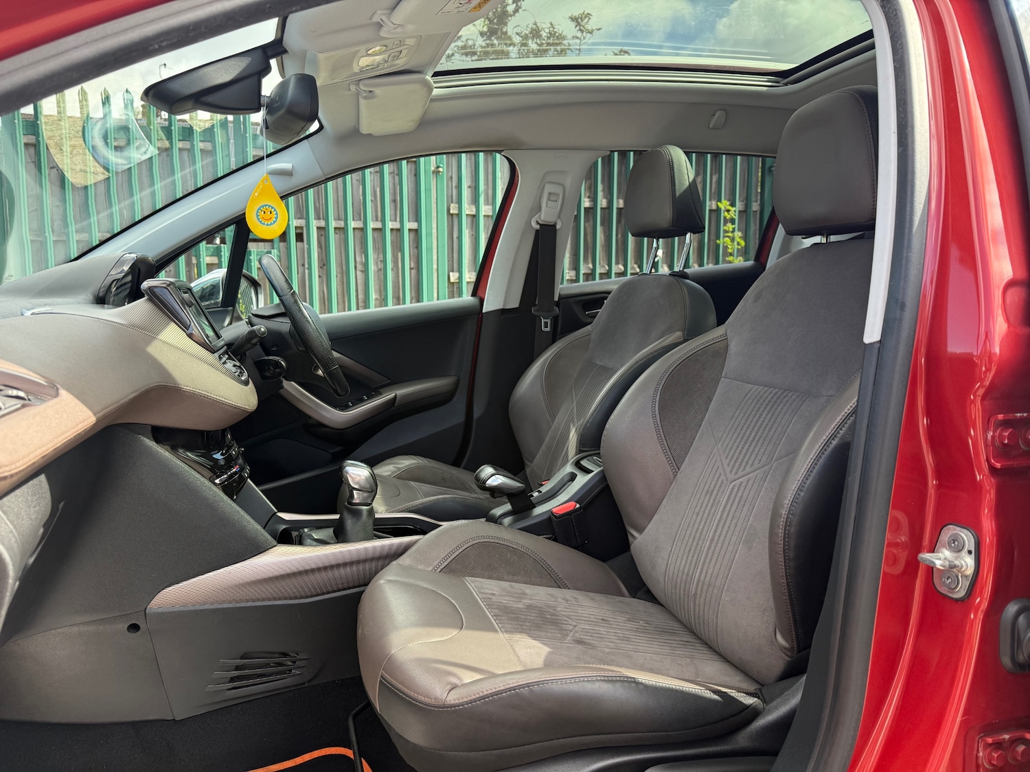 Used Peugeot 2008 2015 for sale - 78210483: Photo 9