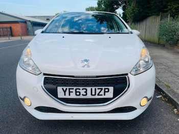 Used Peugeot 208 2013 for sale - 78067108: Photo