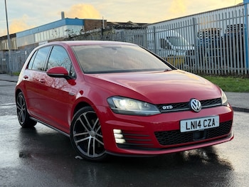 Used Volkswagen Golf 2014 for sale - 76931140: Photo
