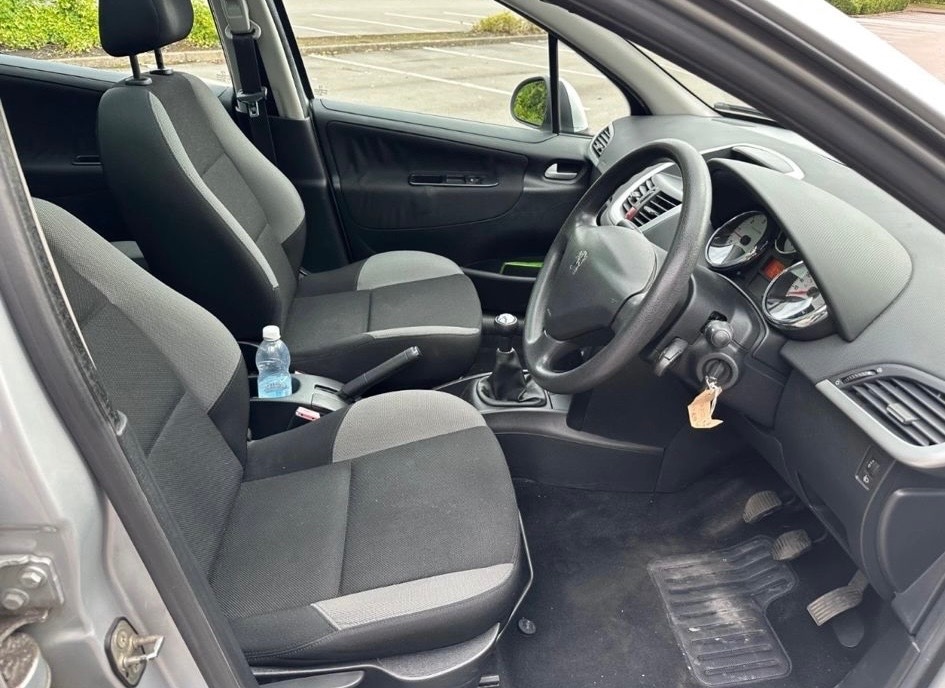 Used Peugeot 207 2007 for sale - 76491850: Photo 6