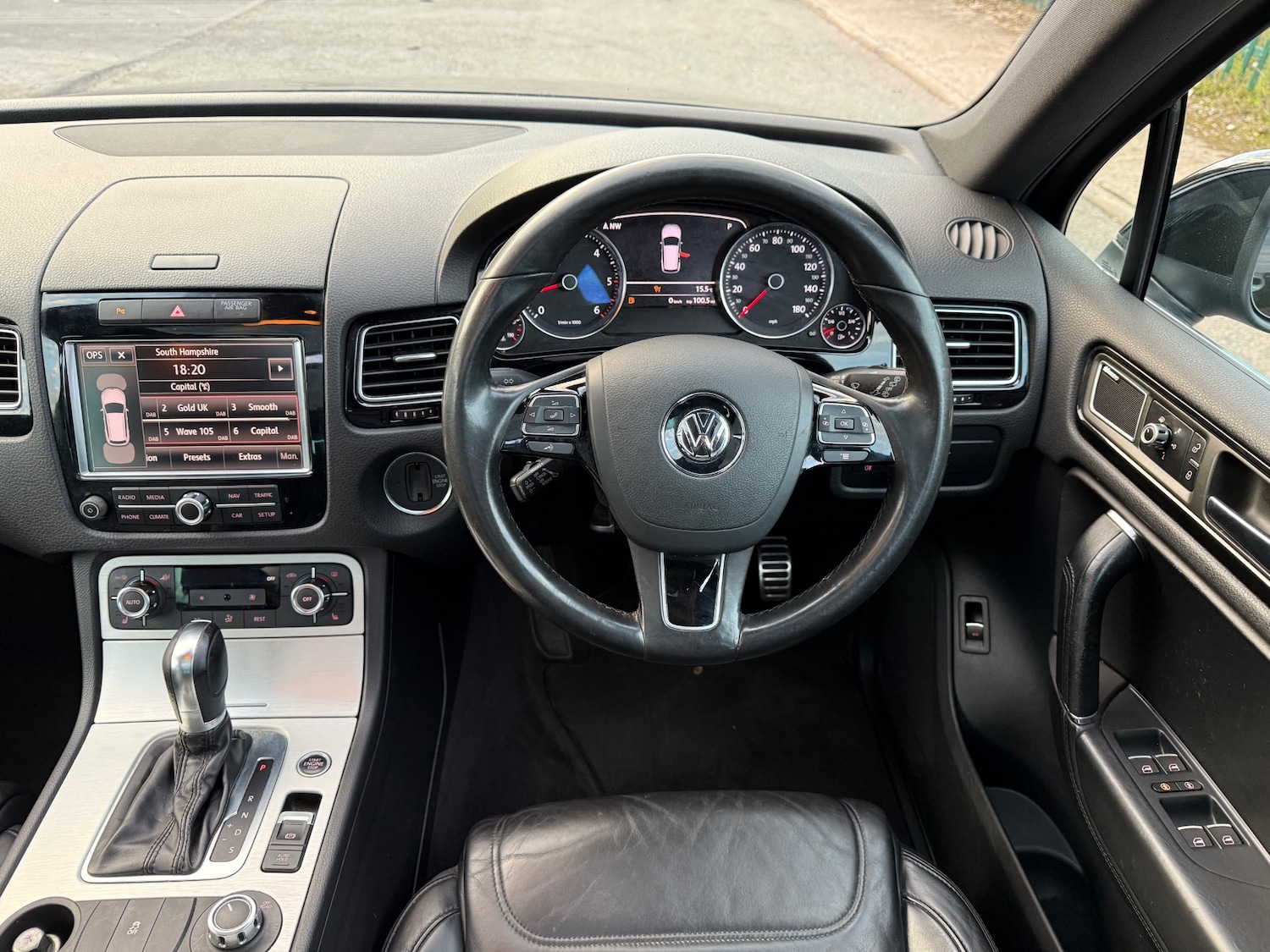 Used Volkswagen Touareg 2011 for sale - 76058323: Photo 9