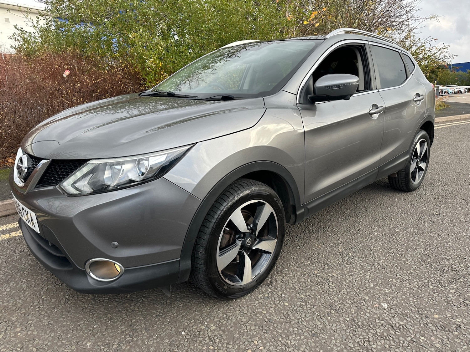 Used Nissan Qashqai 2016 for sale - 76507758: Photo 2