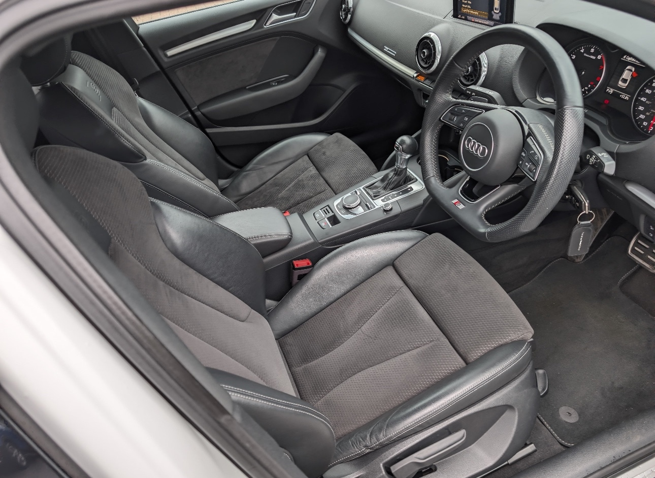 Used Audi A3 2018 for sale - 76559608: Photo 11