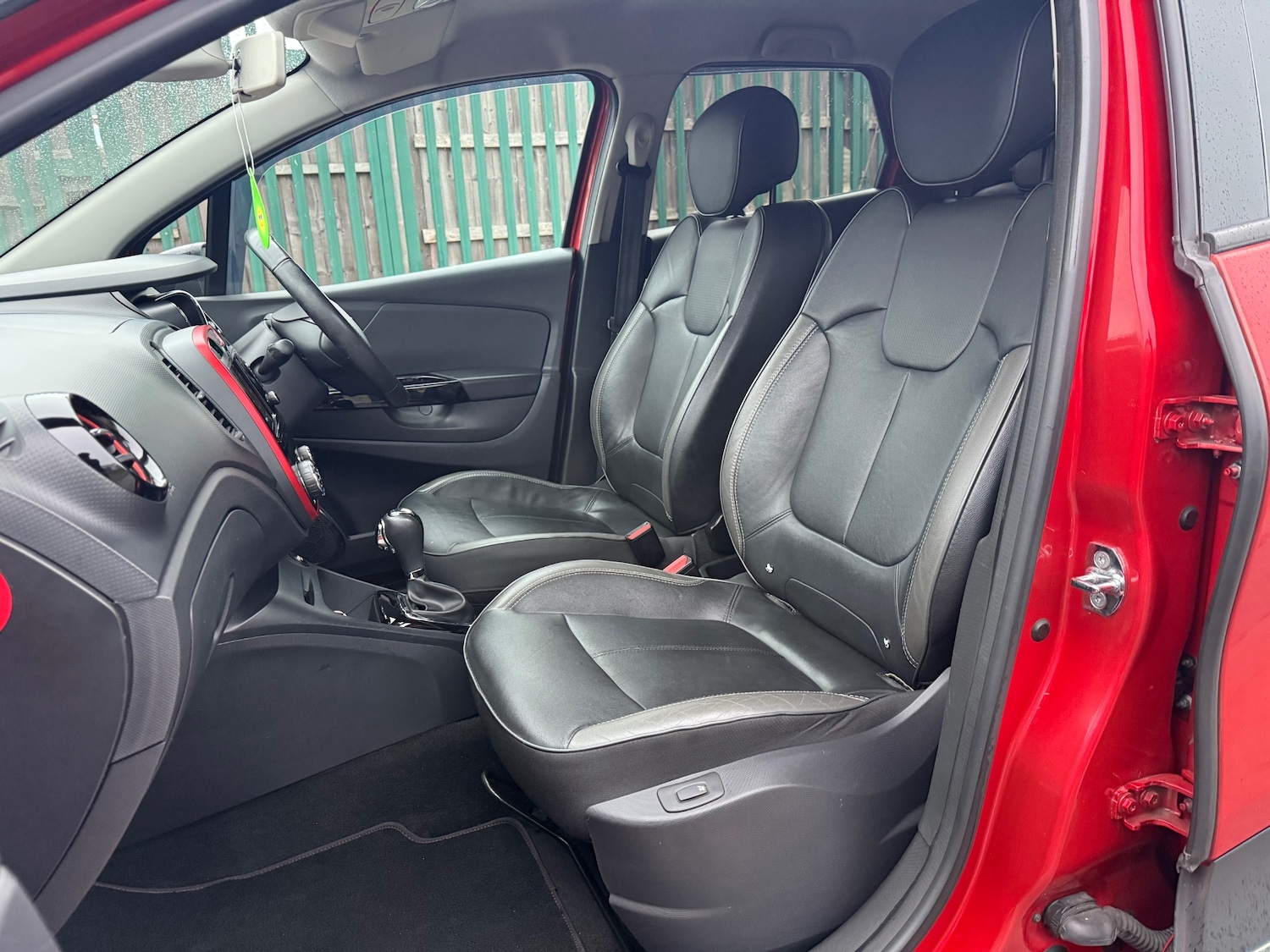 Used Renault Captur 2016 for sale - 77420715: Photo 10