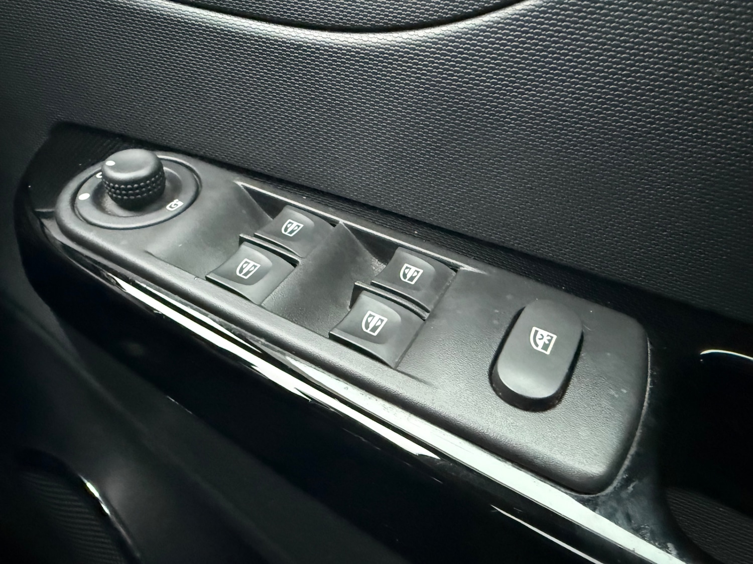 Used Renault Captur 2016 for sale - 77420715: Photo 12