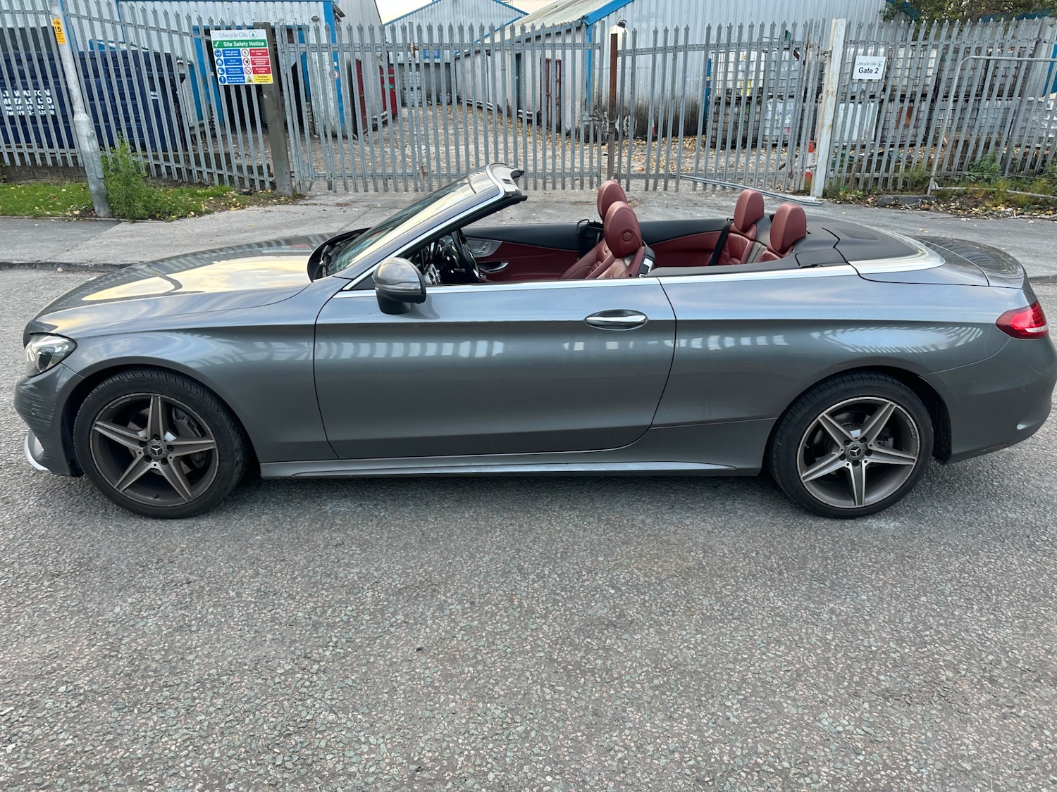 Used Mercedes-Benz C Class 2018 for sale - 76408324: Photo 1