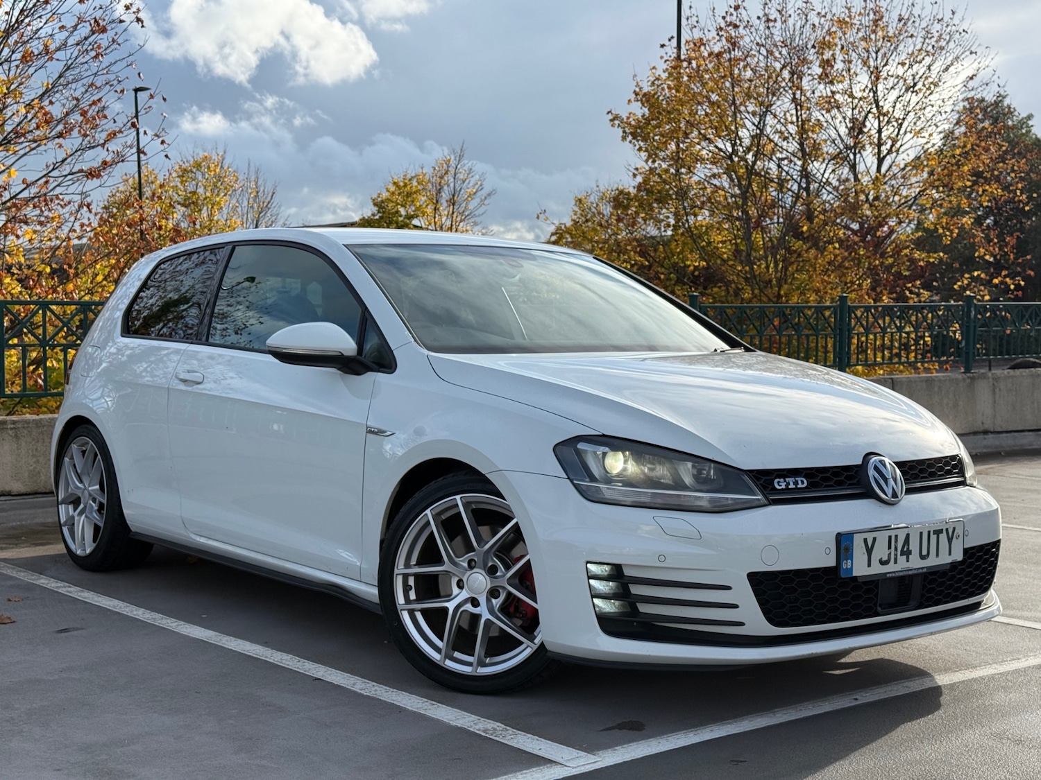 Used Volkswagen Golf 2014 for sale - 76319657: Photo 1