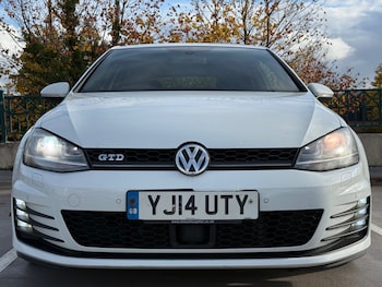 Used Volkswagen Golf 2014 for sale - 76319657: Photo