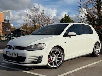 Used Volkswagen Golf 2014 for sale - 76319657: Photo