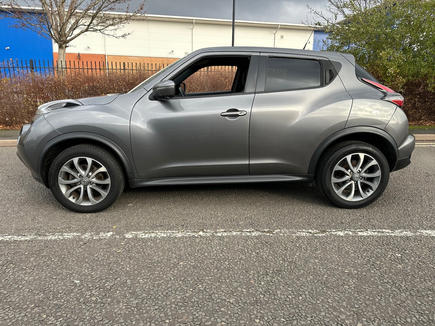 Used Nissan Juke 2015 for sale - 76507766: Photo 2