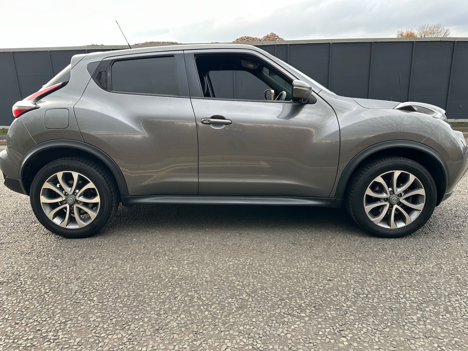 Used Nissan Juke 2015 for sale - 76507766: Photo 4
