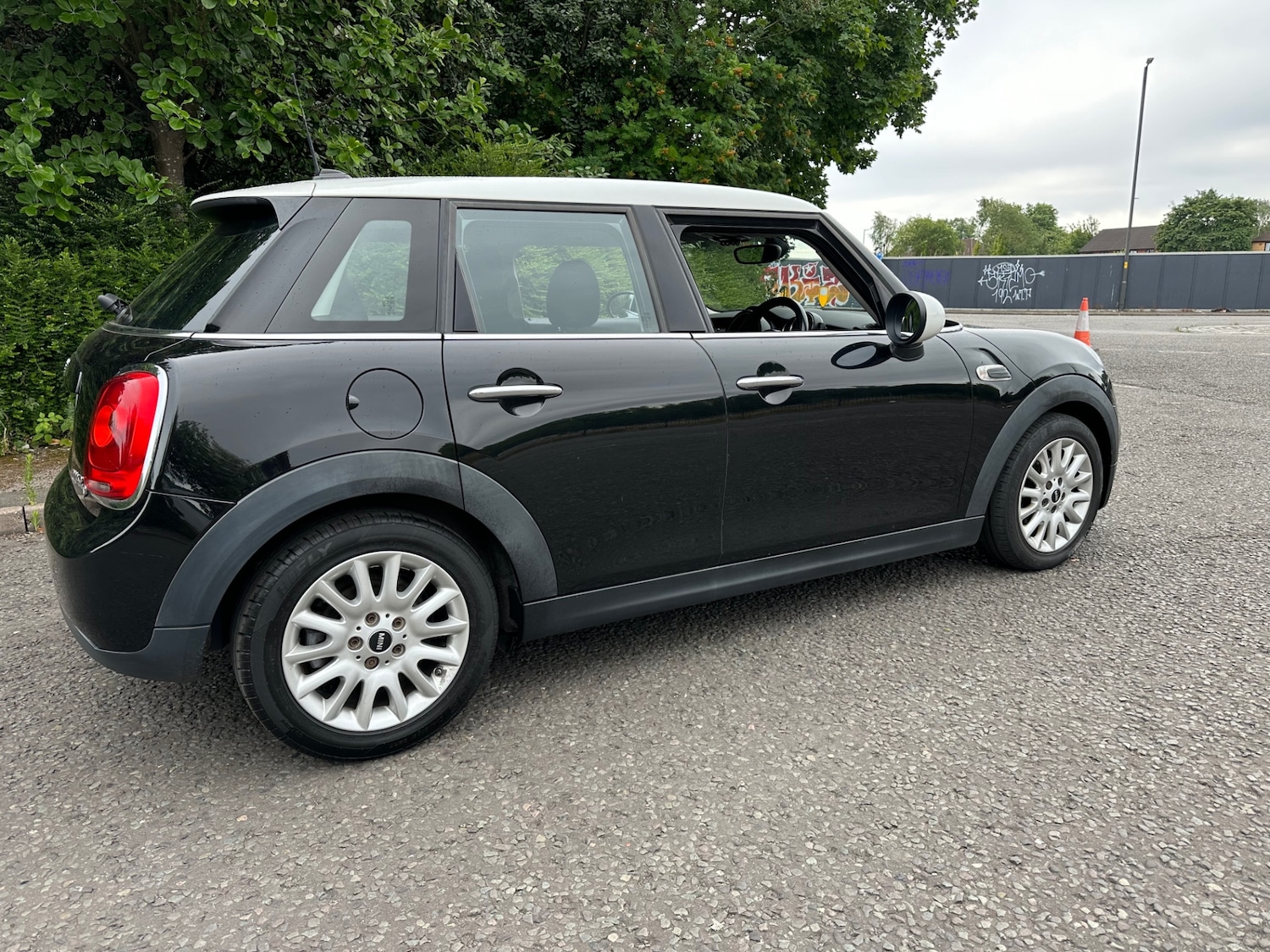 Used MINI Hatch 2015 for sale - 75152335: Photo 3