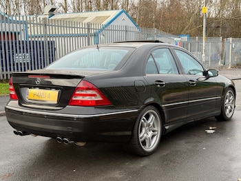 Used Mercedes-Benz C Class 2005 for sale - 76536349: Photo