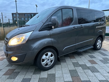 Used Ford Tourneo Custom 2017 for sale - 76525843: Photo